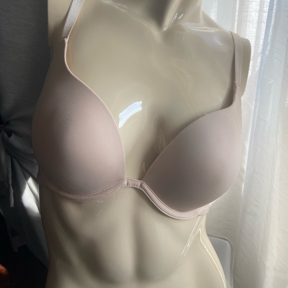 38C convertible undies.com beige nude T-shirt bra - Picture 5 of 12